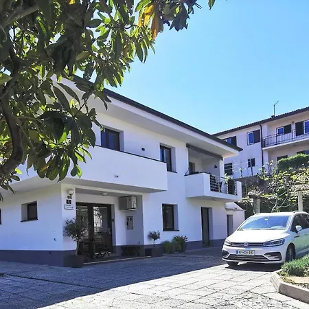 Apartmaji Ela 2